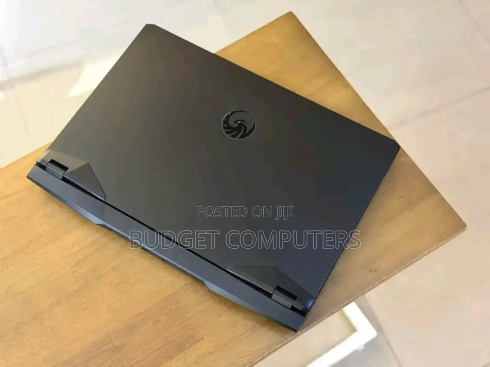 New Laptop MSI GS63 7RD Stealth 16GB AMD Ryzen 7 SSD 1T