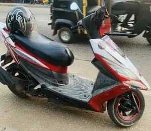 Yamaha 2018 Red
