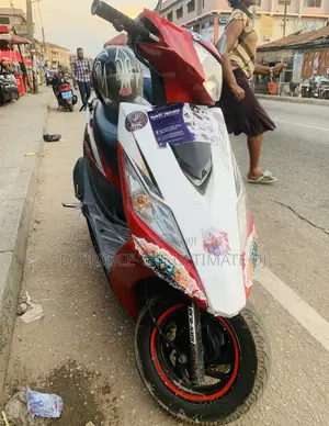Yamaha 2018 Red