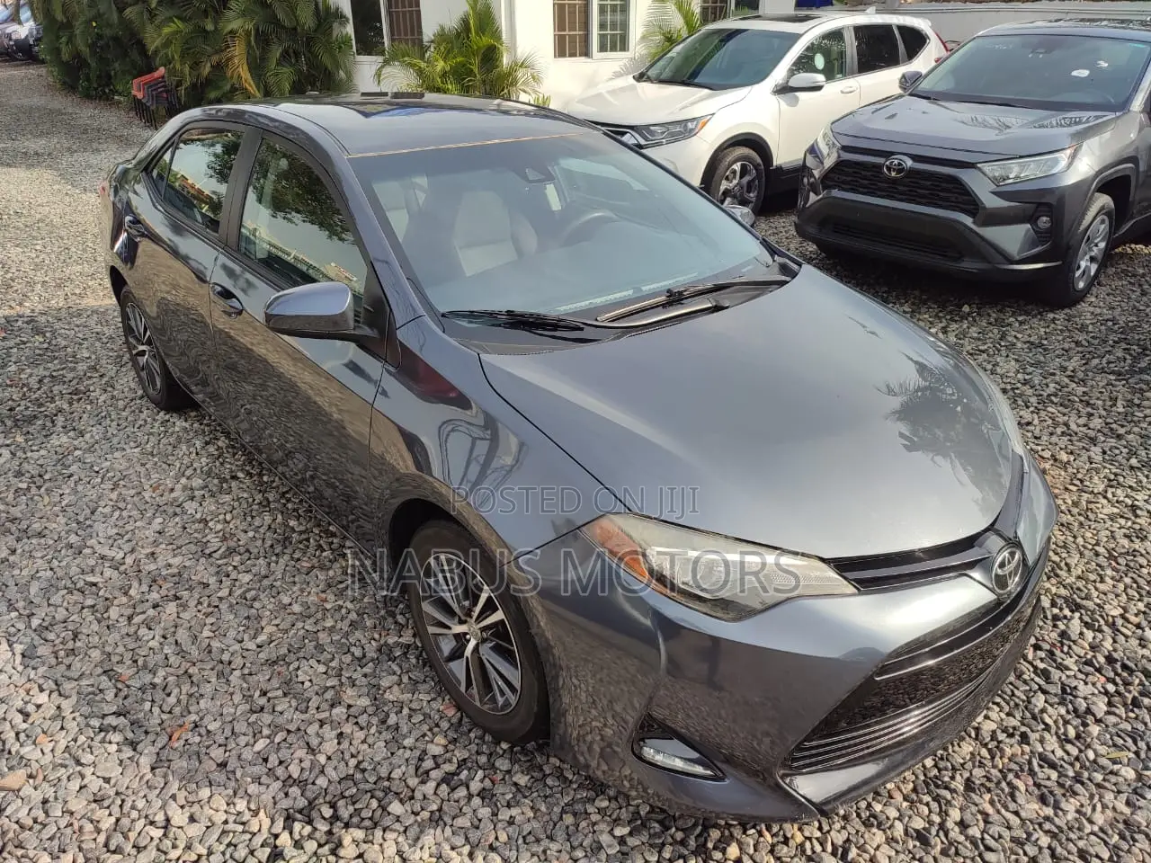 Toyota Corolla LE Eco (1.8L 4cyl 2A) 2018 Gray