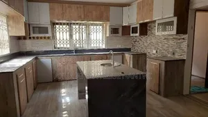 4bdrm Mansion in Ateaa Estate, Police Station for rent