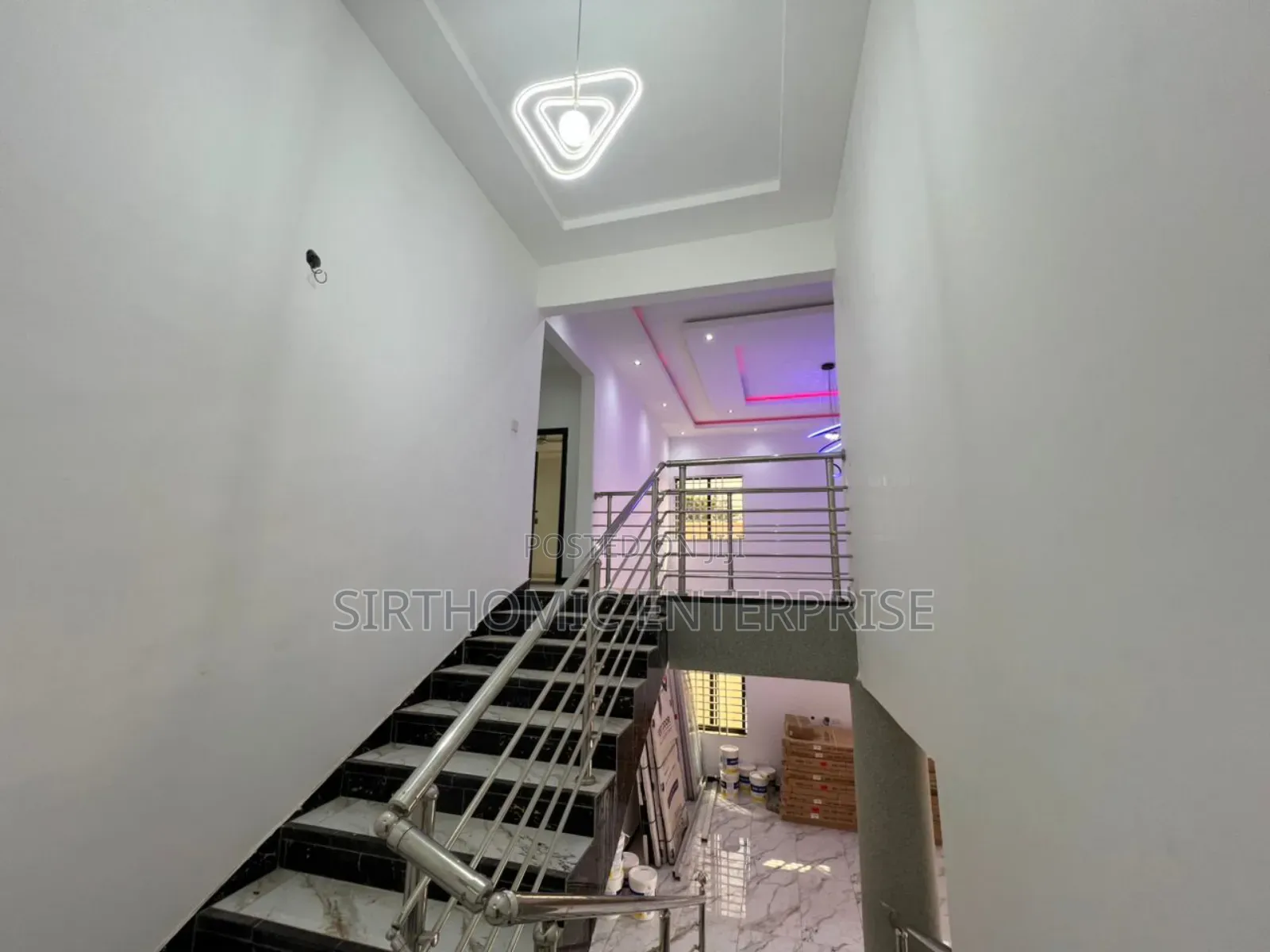 Furnished 5bdrm House in Ayinnam, Kumasi Metropolitan for sale