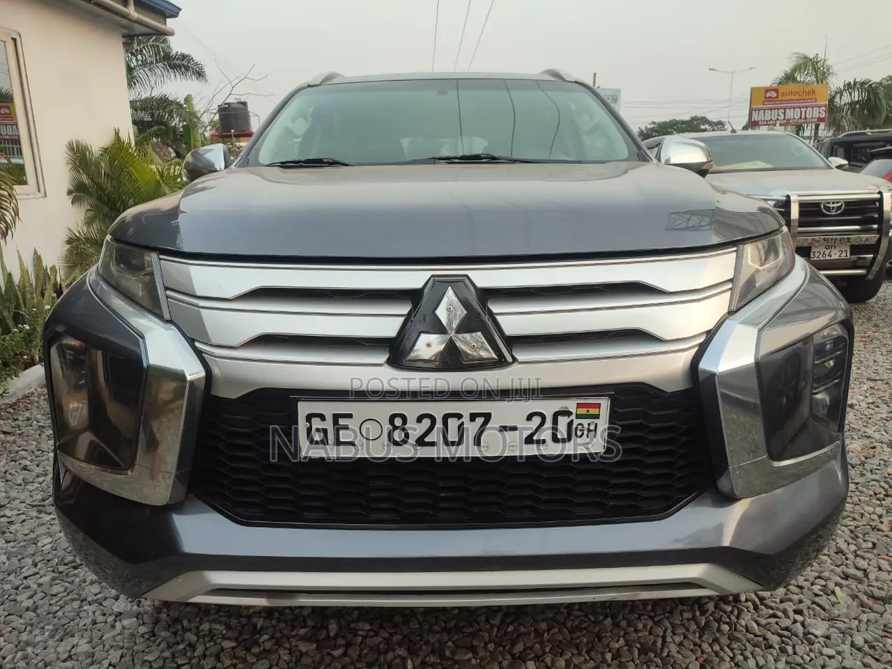 Mitsubishi Pajero 2020 Silver