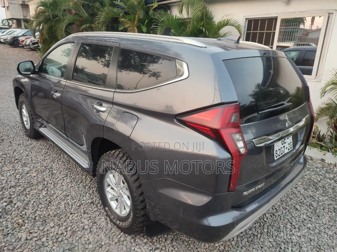 Mitsubishi Pajero 2020 Silver