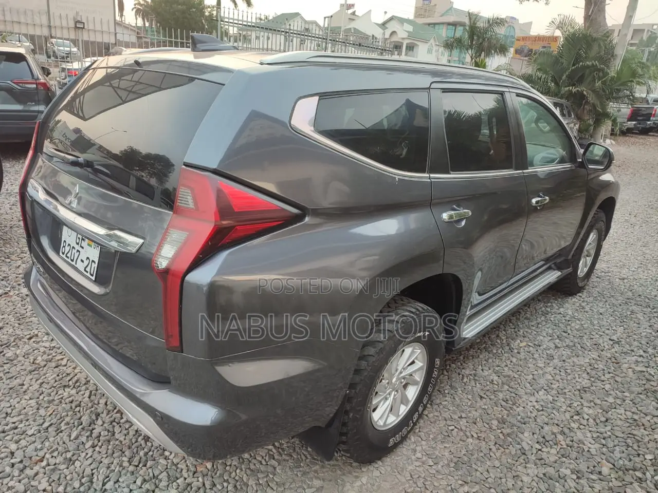 Mitsubishi Pajero 2020 Silver