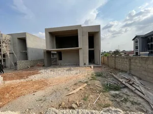 6bdrm House in Asubonteng, Kumasi Metropolitan for sale