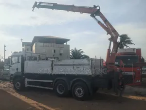 Crane Truck for Sale