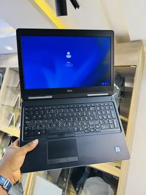 Laptop Dell Precision 15 7520 32GB Intel Core i7 SSD 512GB