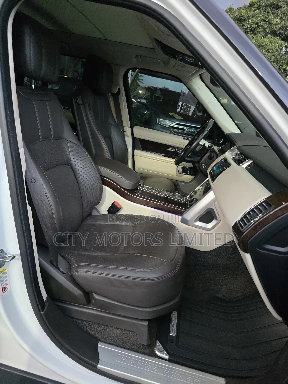 Land Rover Range Rover Vogue 2021 White