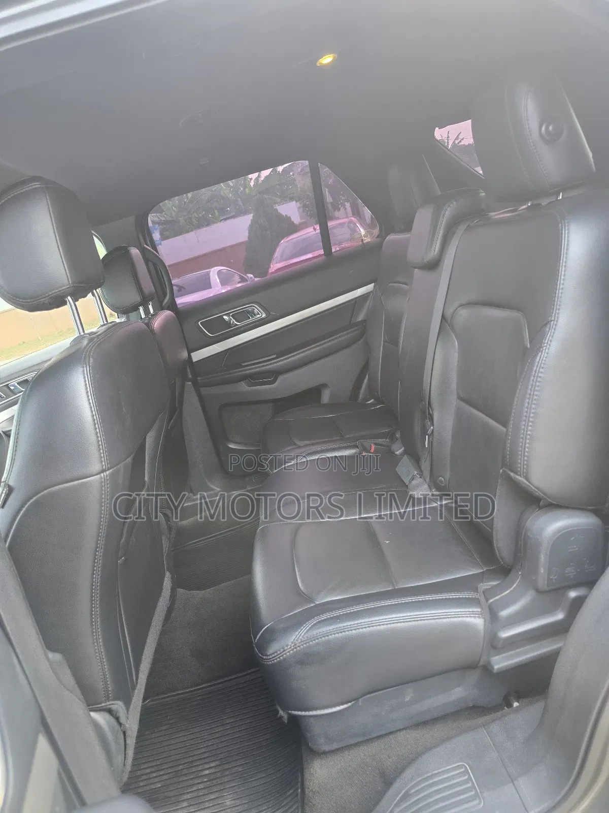 Ford Explorer Platinum 4dr 4x4 (3.5L 6cyl 6A) 2017 Gray