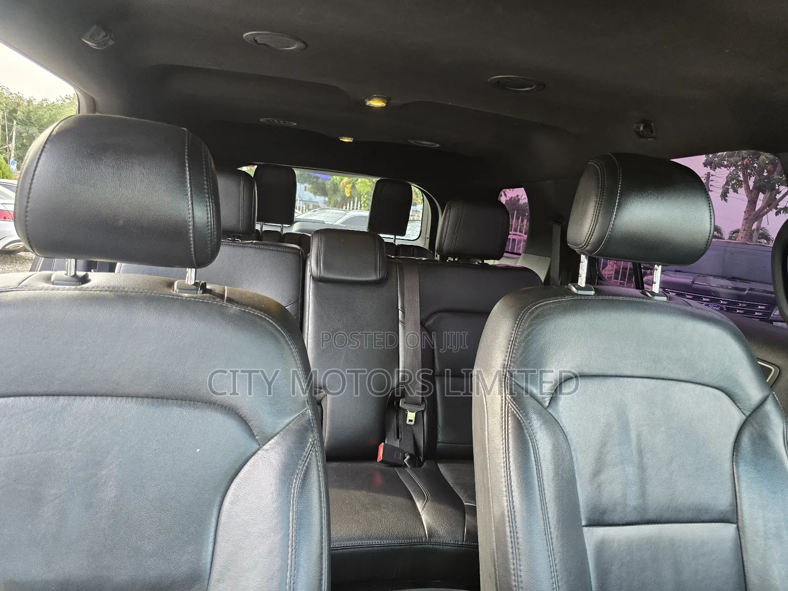 Ford Explorer Platinum 4dr 4x4 (3.5L 6cyl 6A) 2017 Gray