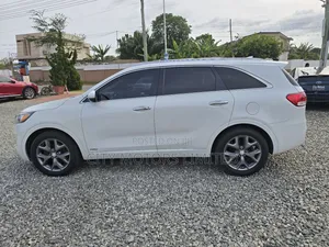 Kia Sorento 4dr SUV 2016 White