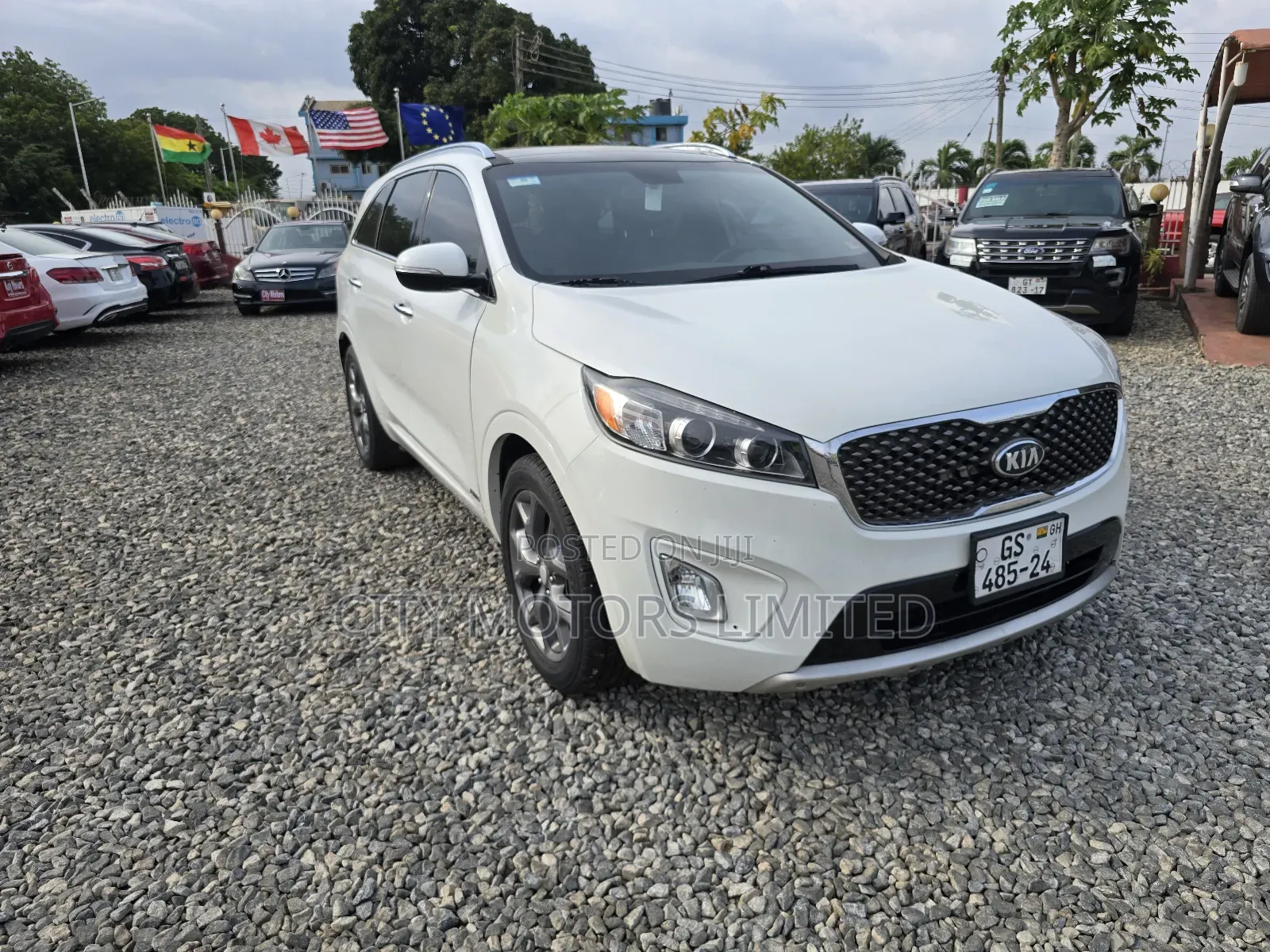 Kia Sorento 4dr SUV 2016 White