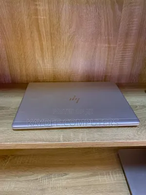 Laptop HP EliteBook 735 G6 8GB AMD Ryzen 5 SSD 256GB
