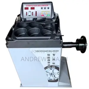 Wheel Balancing/Tyre Balancing Machine