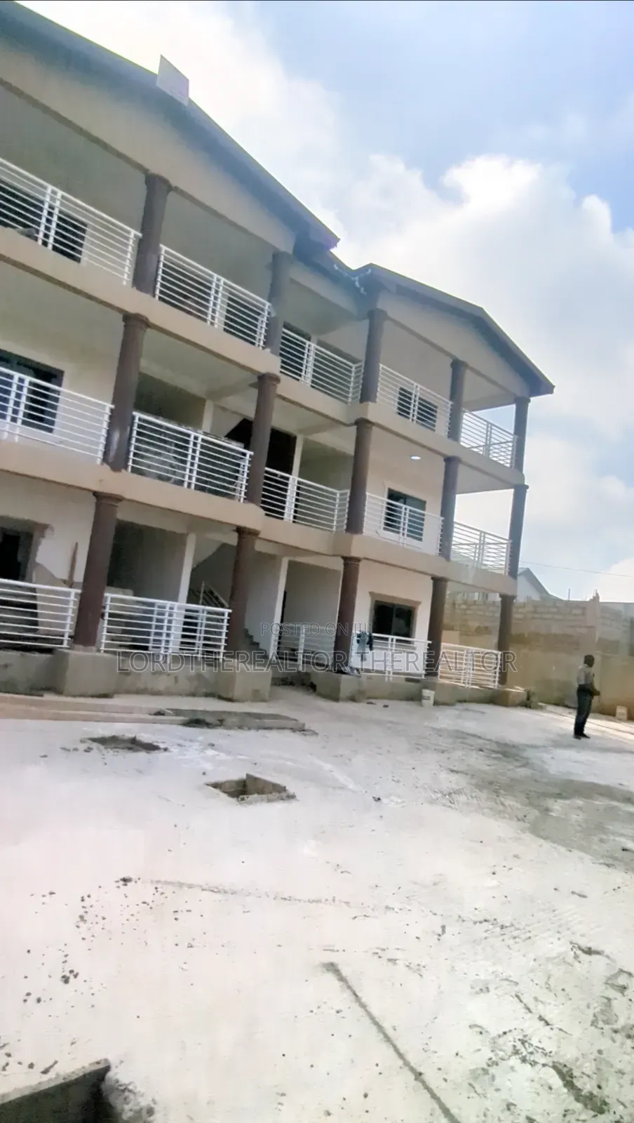 2bdrm Apartment in Pokuase for rent