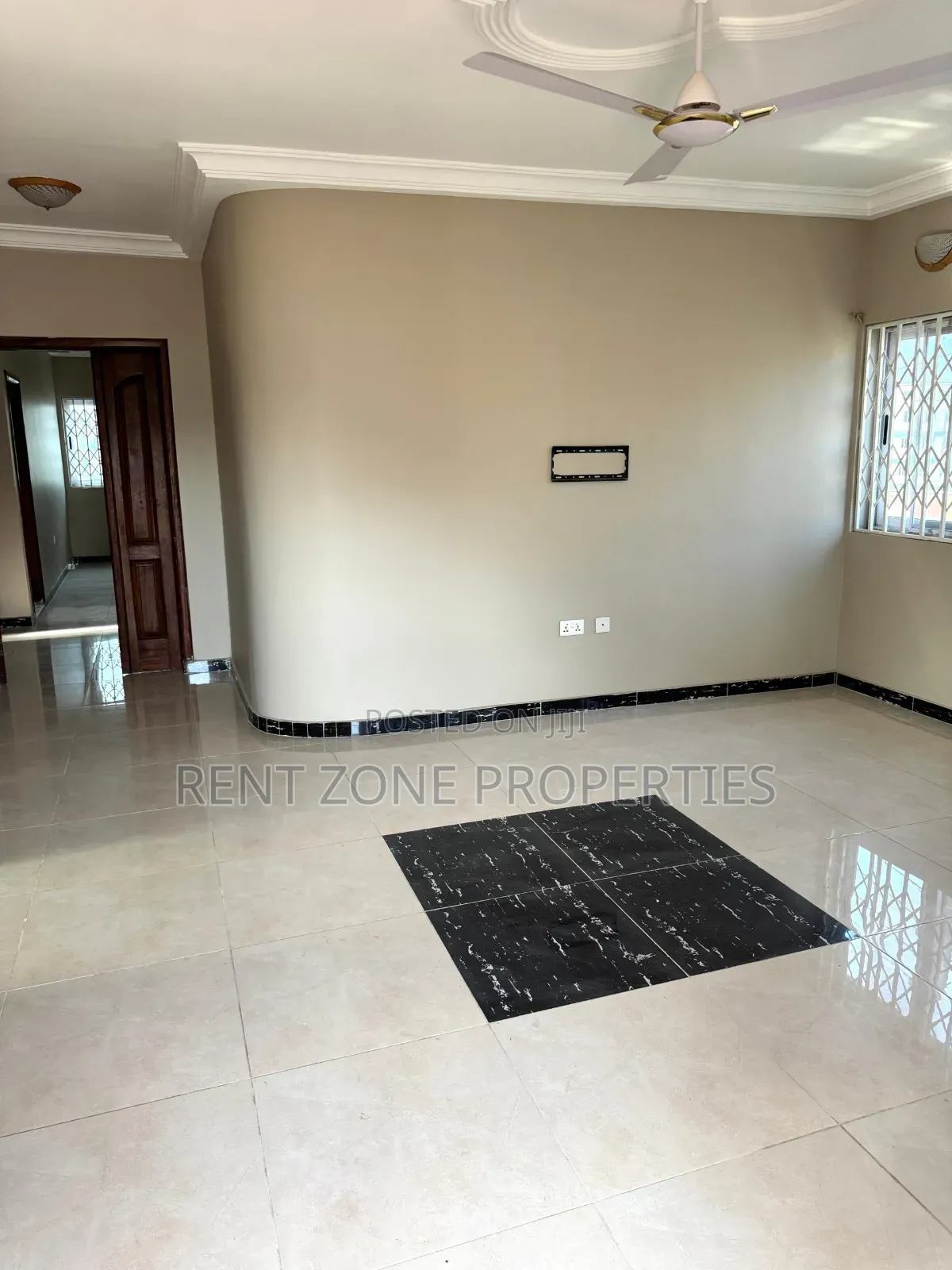 3bdrm Apartment in Achimota for rent