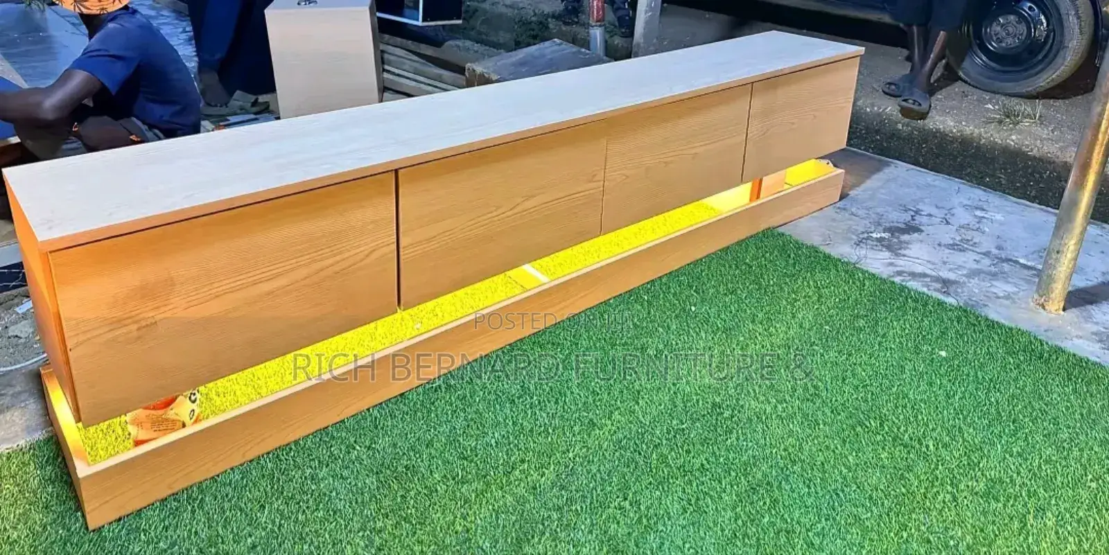 7feet Tv Unit Come With Pebbles and Led Light With Free Installation