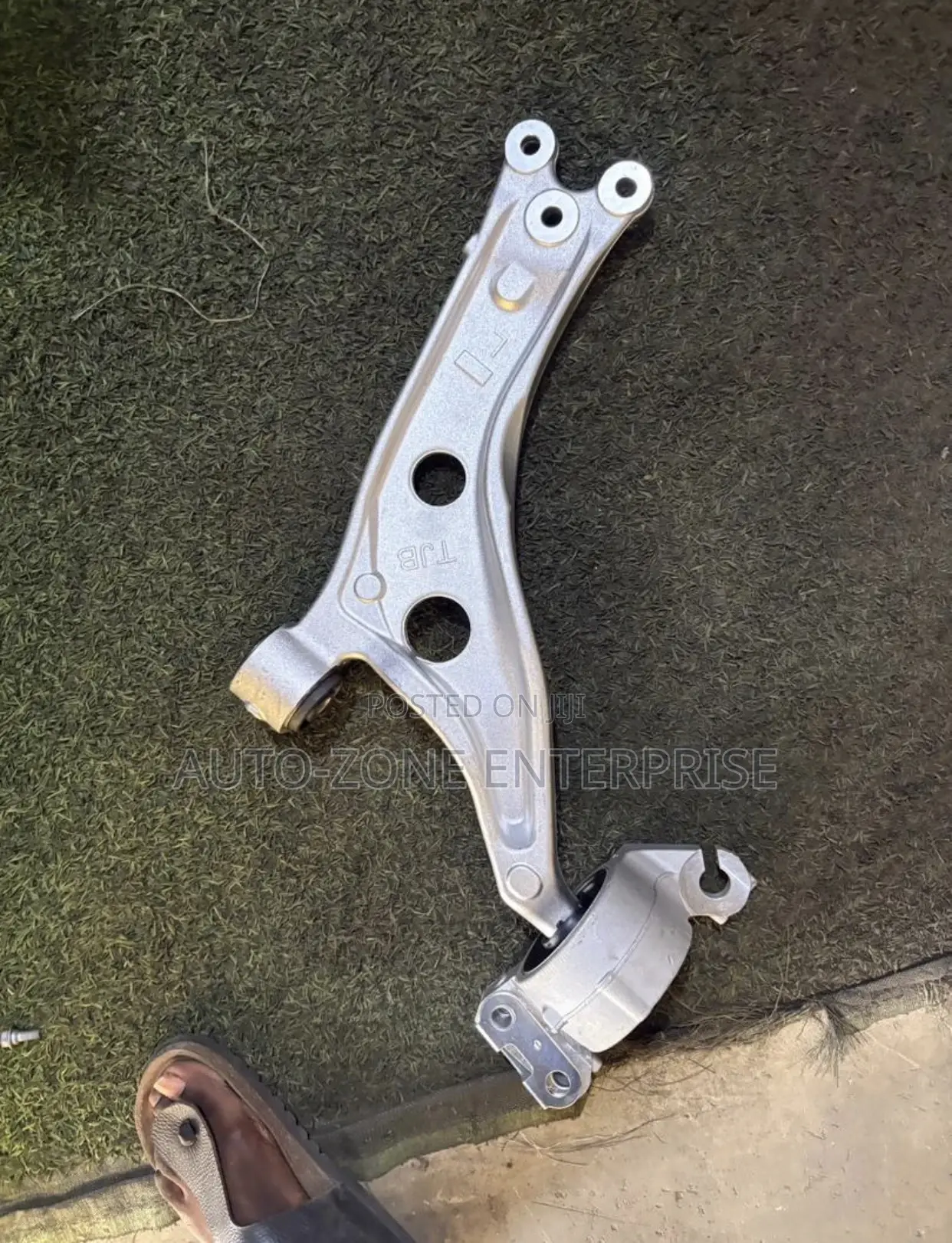 Honda CRV Lower Arms