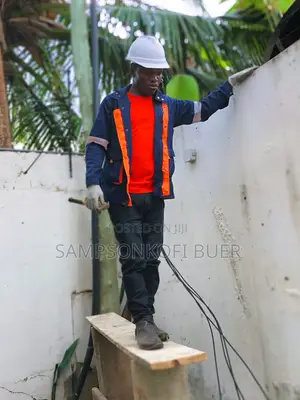 Your Professional Building Serviceman Man Her 