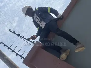Your Professional Building Serviceman Man Her 