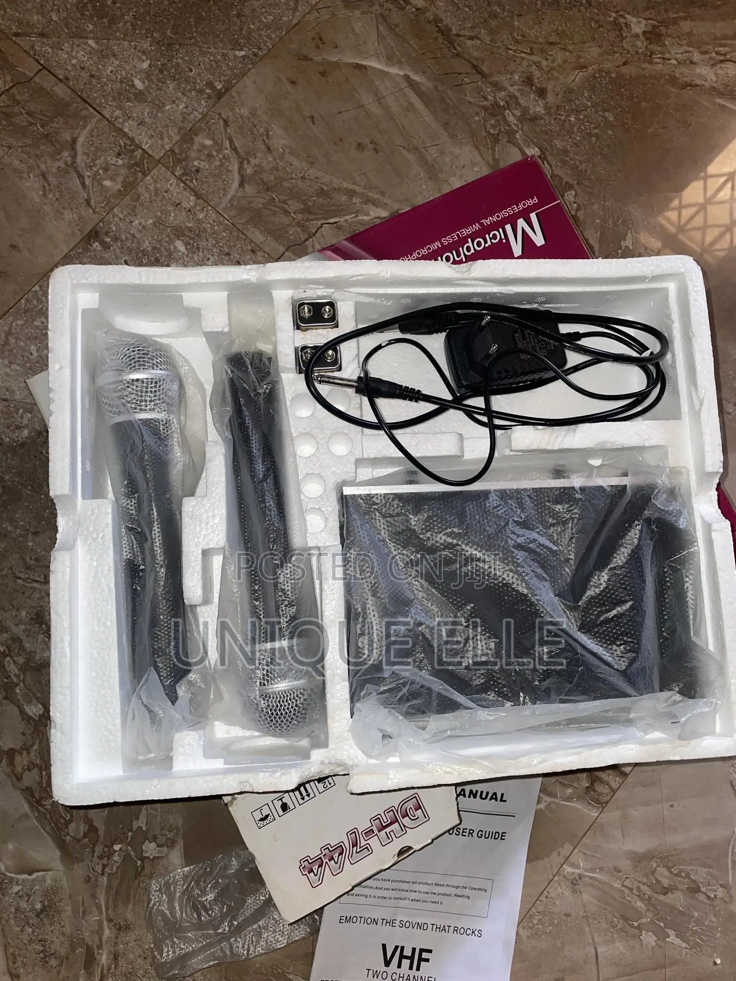 Dh - 744 Wireless Microphone 2 In 1
