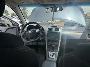 Toyota Corolla S 4dr Sedan (1.8L 4cyl 4A) 2013 Gray