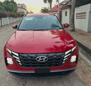 Hyundai Tucson 2022 Red