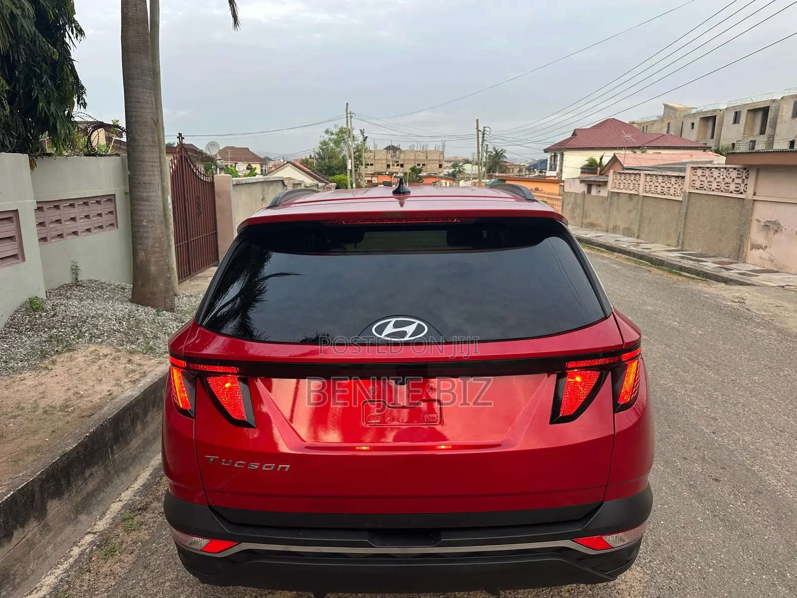 Hyundai Tucson 2022 Red
