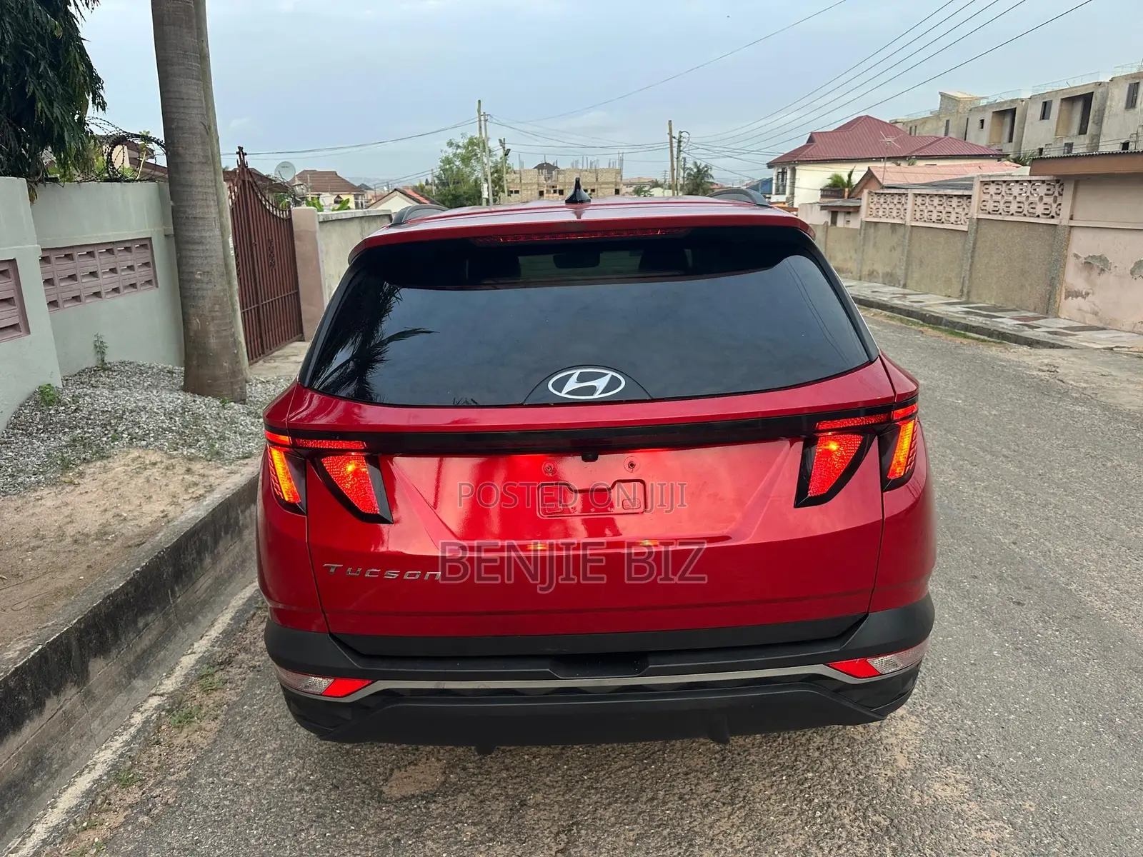 Hyundai Tucson 2022 Red