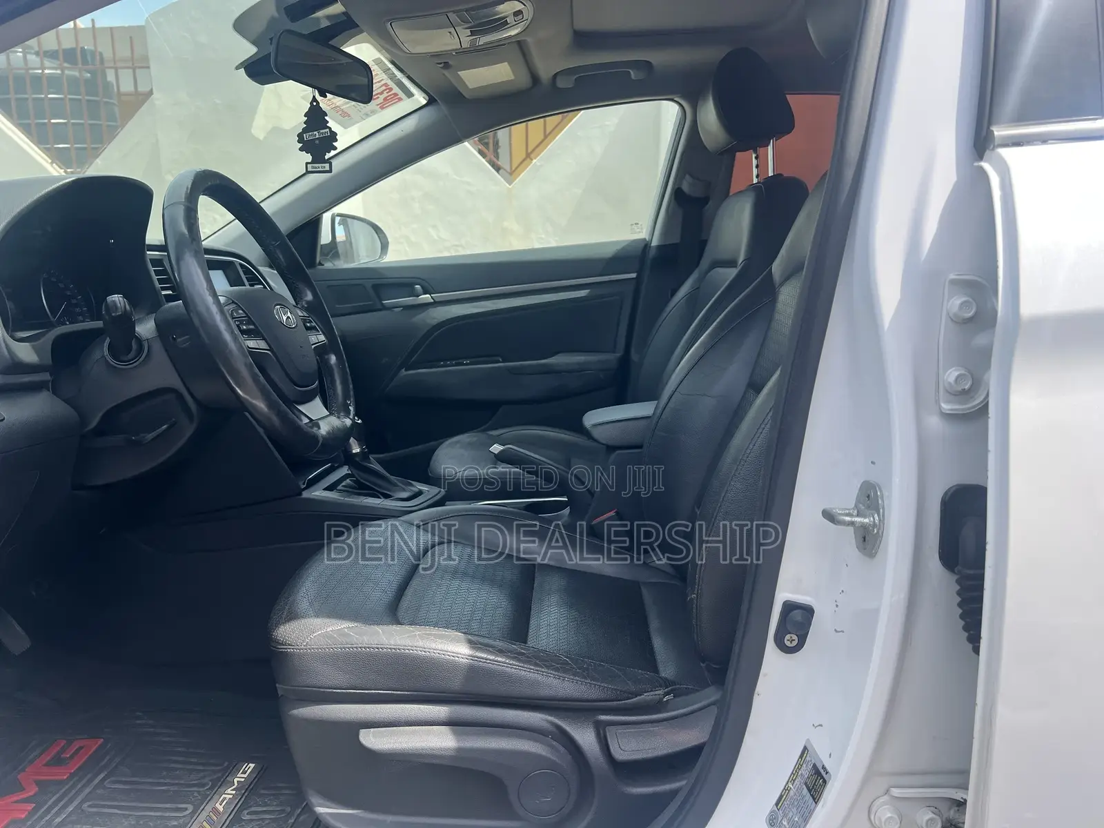 Hyundai Elantra 2017 White