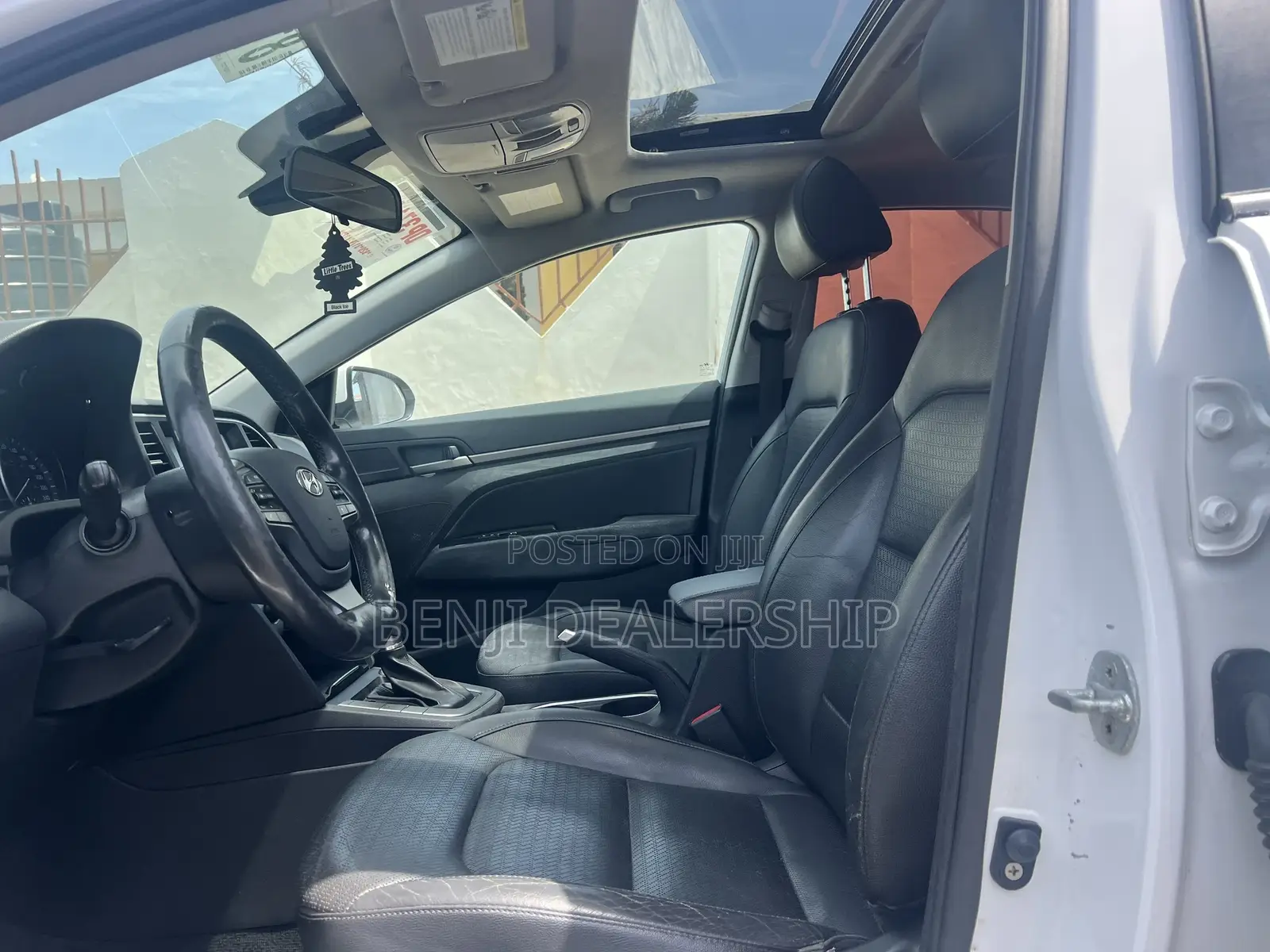 Hyundai Elantra 2017 White