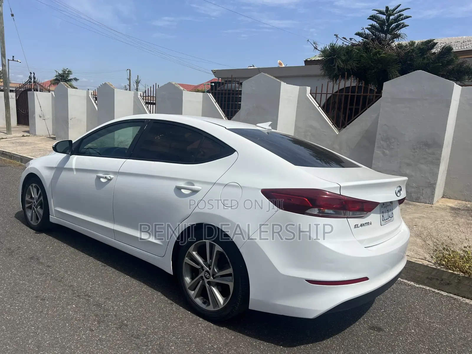 Hyundai Elantra 2017 White