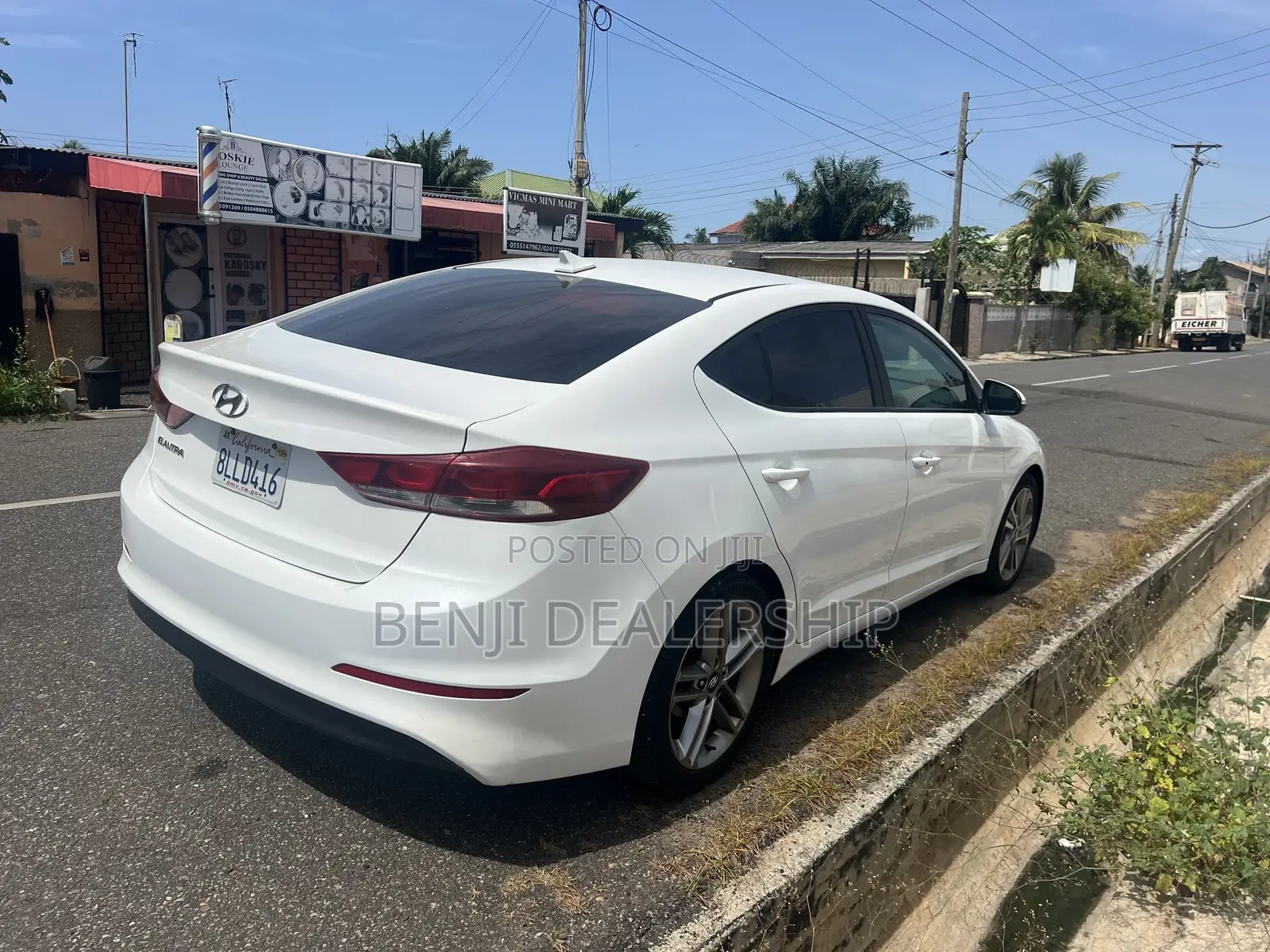 Hyundai Elantra 2017 White