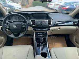 Honda Accord EX 2dr Coupe FWD (2.4L 4cyl 2A) 2017 Gold