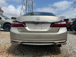 Honda Accord EX 2dr Coupe FWD (2.4L 4cyl 2A) 2017 Gold