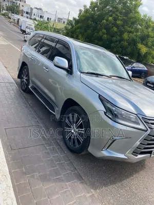 Lexus LX 2017 Silver