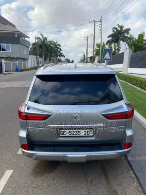 Lexus LX 2017 Silver