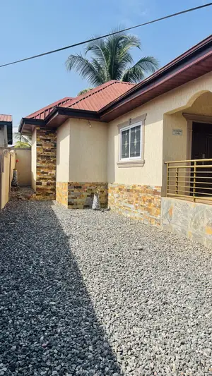3bdrm House in Amasaman for rent