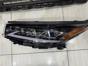 Toyota Highlander 2018 Spec Headlights Available
