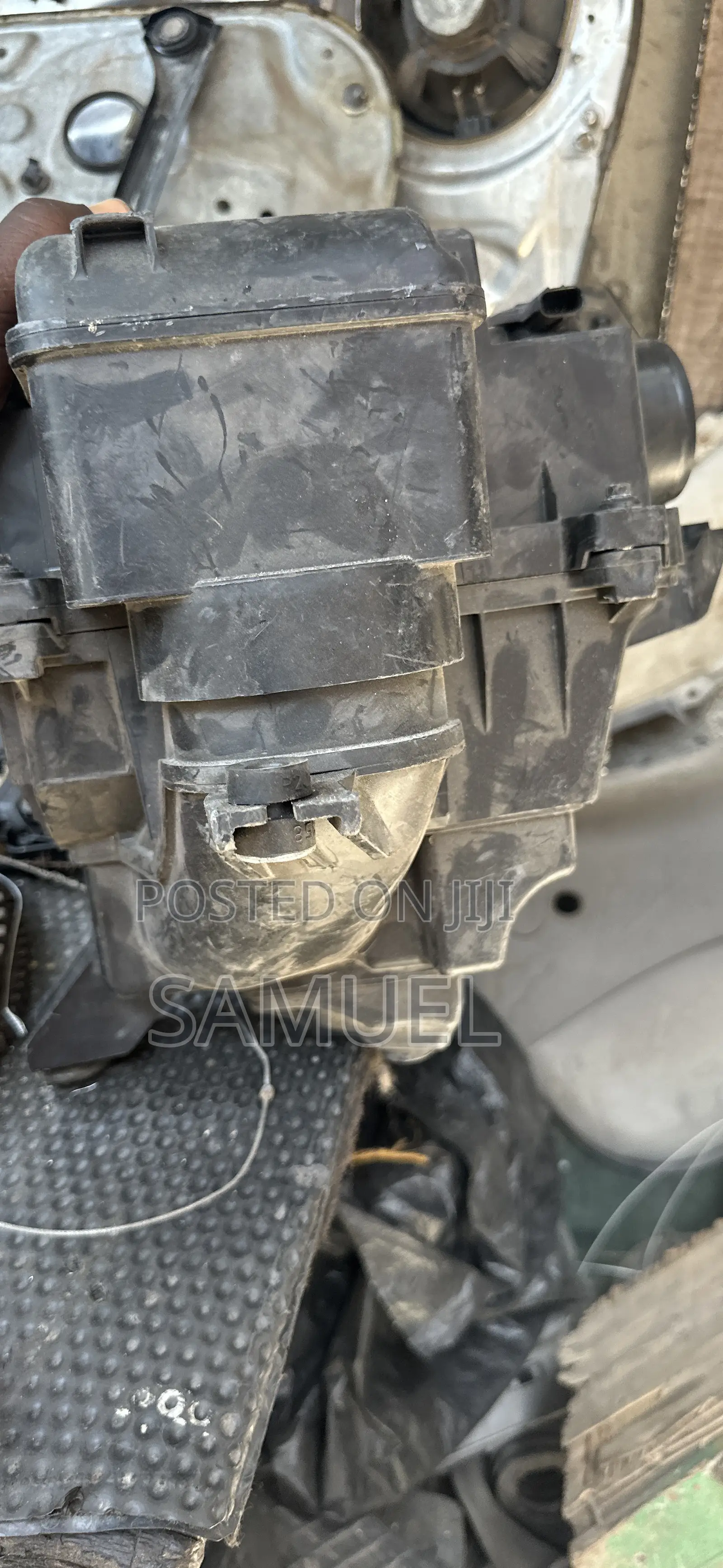 Honda CRV 2018 Air Cleaner Box