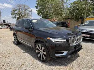 Volvo XC90 Plug-In Hybrid 2025 Black