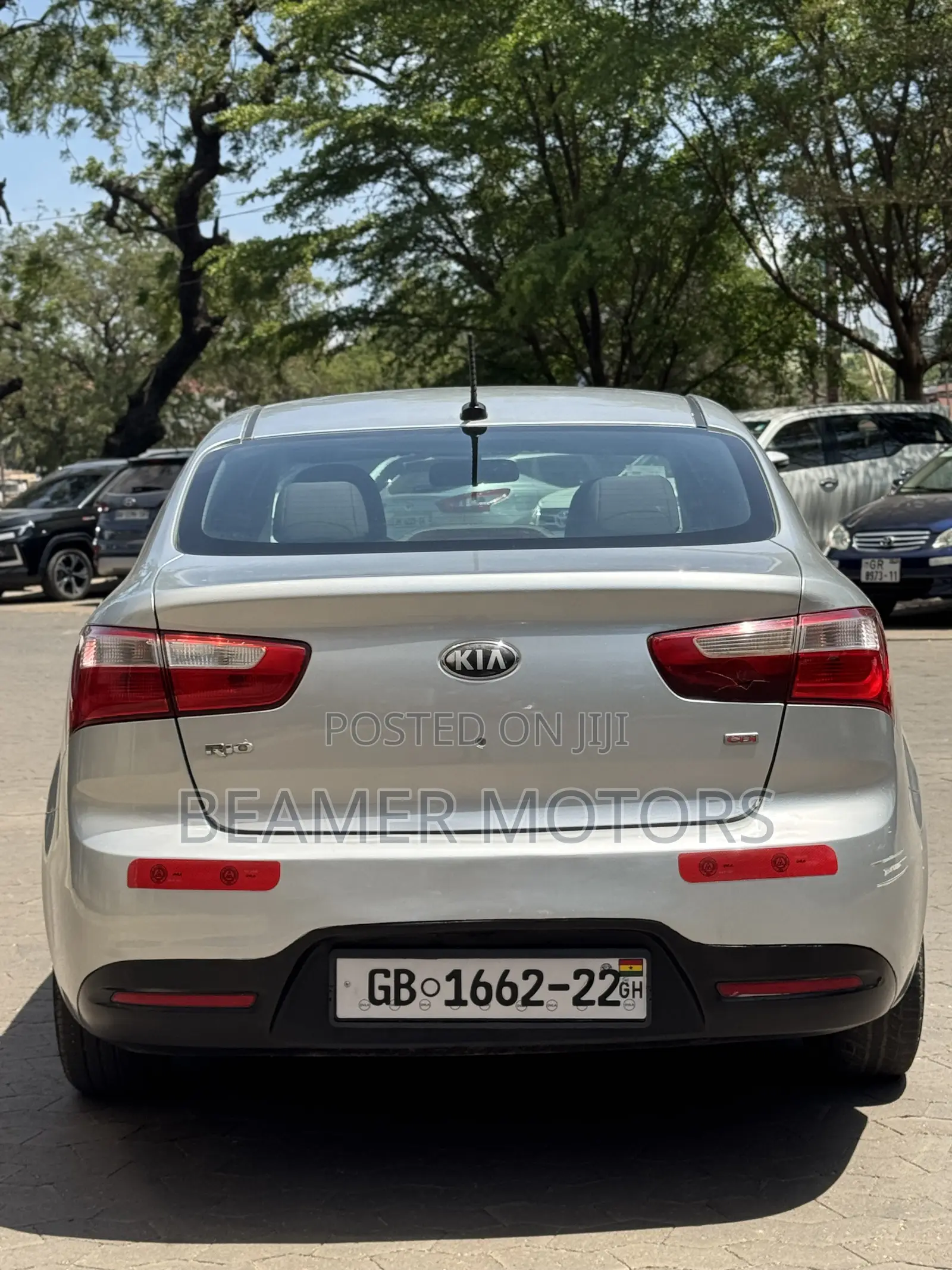 Kia Rio LX 4dr Sedan (1.6L 4cyl 6M) 2013 Silver