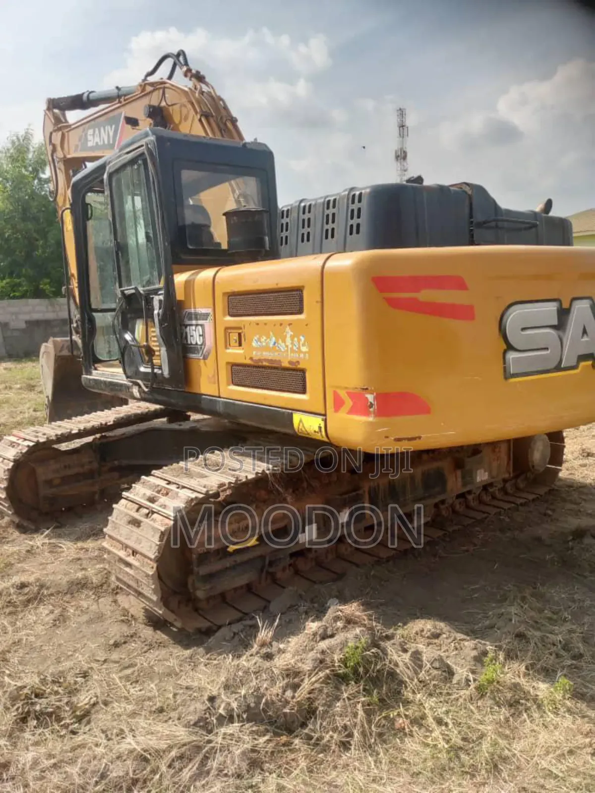 Excavator At Affordable Price