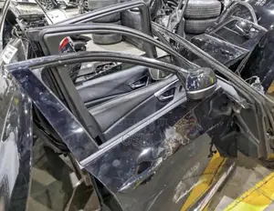 Acura RDX Front Passenger Door Complete