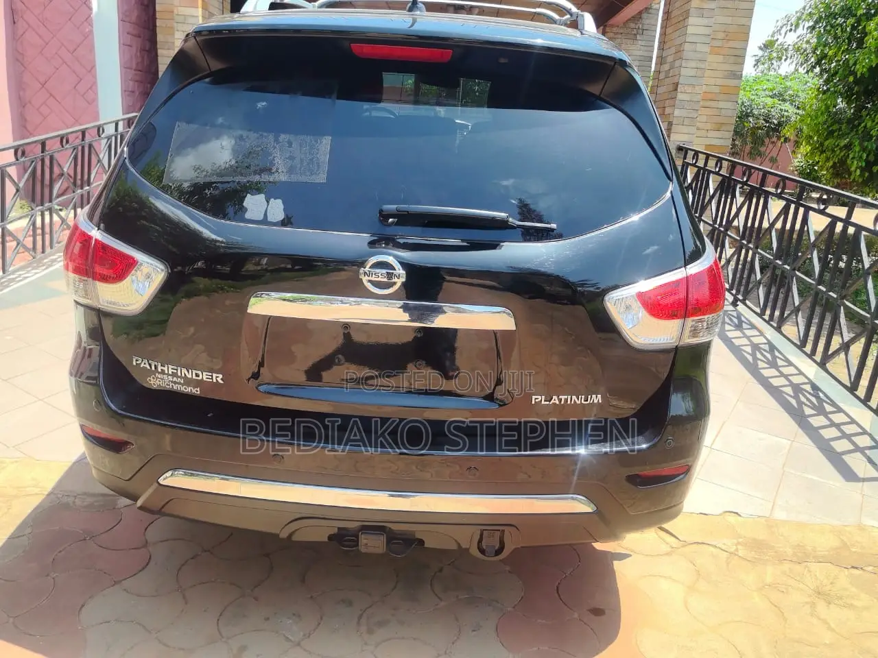 Nissan Pathfinder Platinum 4dr SUV 4WD (3.5L 6cyl CVT) 2015 Black