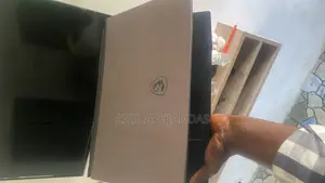 Laptop MSI Pulse GL66 16GB Intel Core i5 SSD 1T