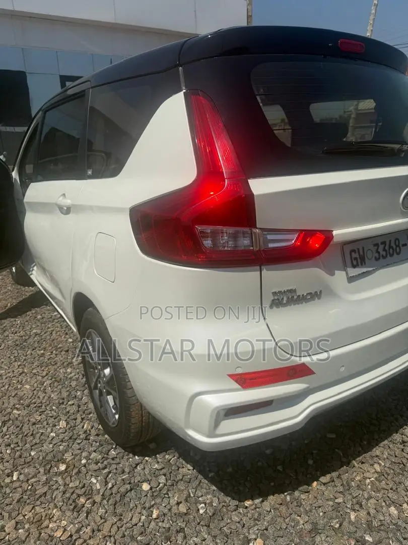 Toyota Rumion 1.5 FWD 2022 White