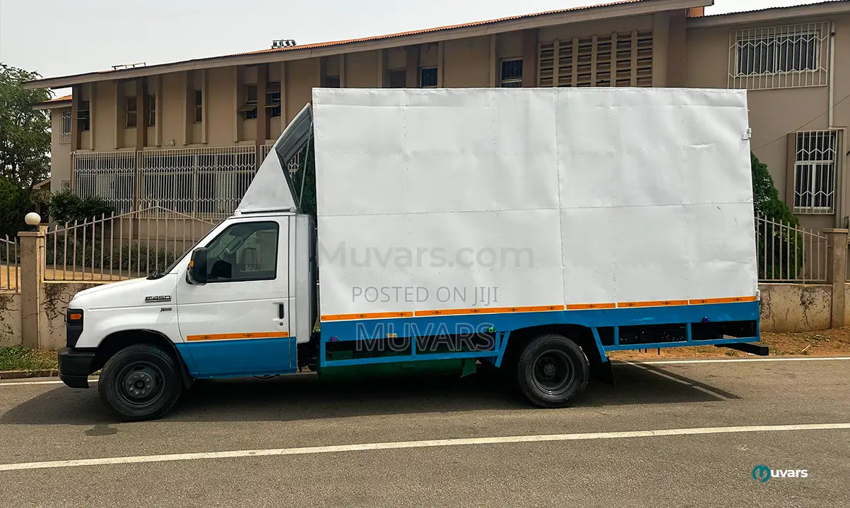 Relocation Truck for Rental