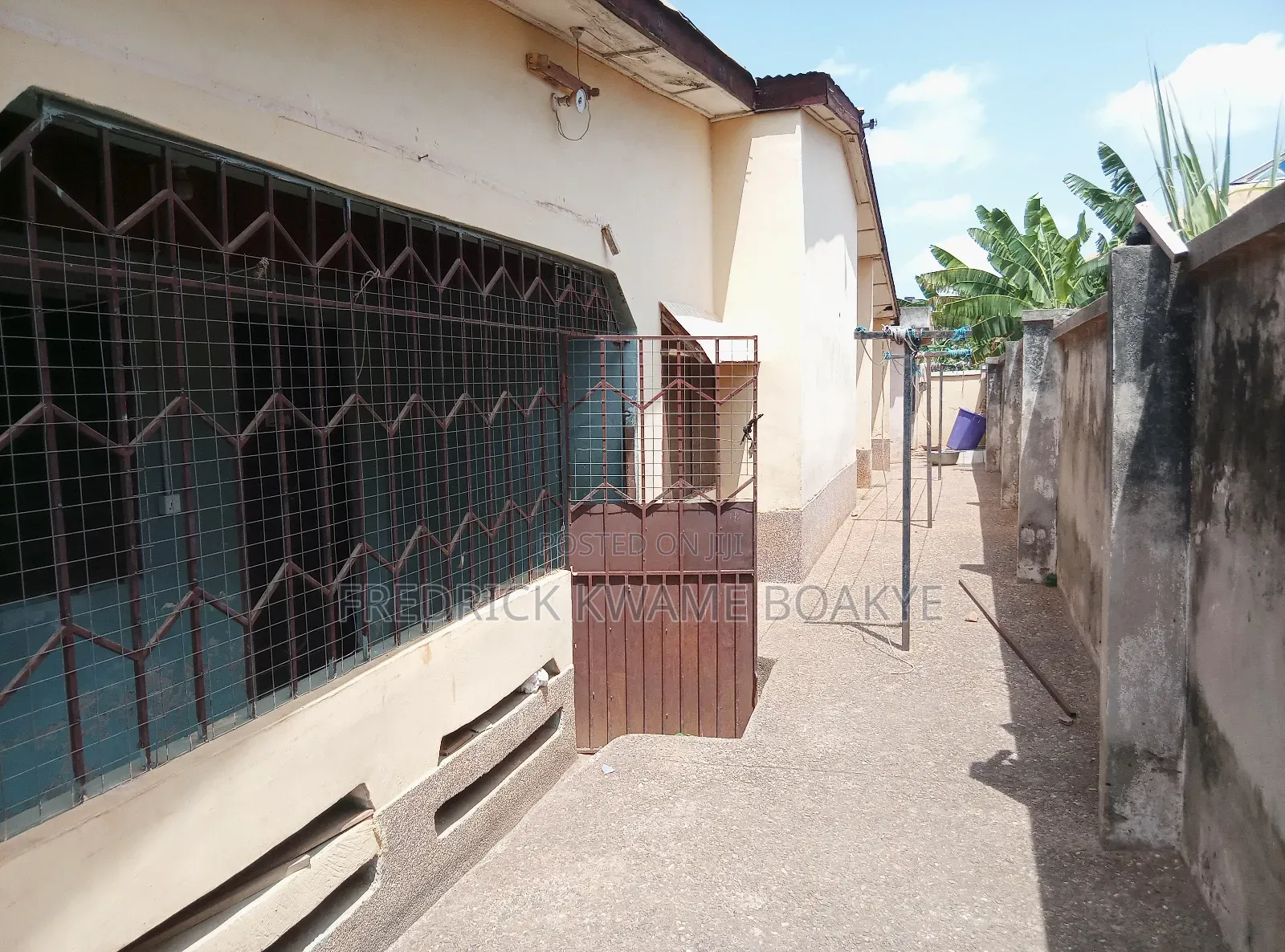 5bdrm House in Brother K Estate, Kumasi Metropolitan for sale